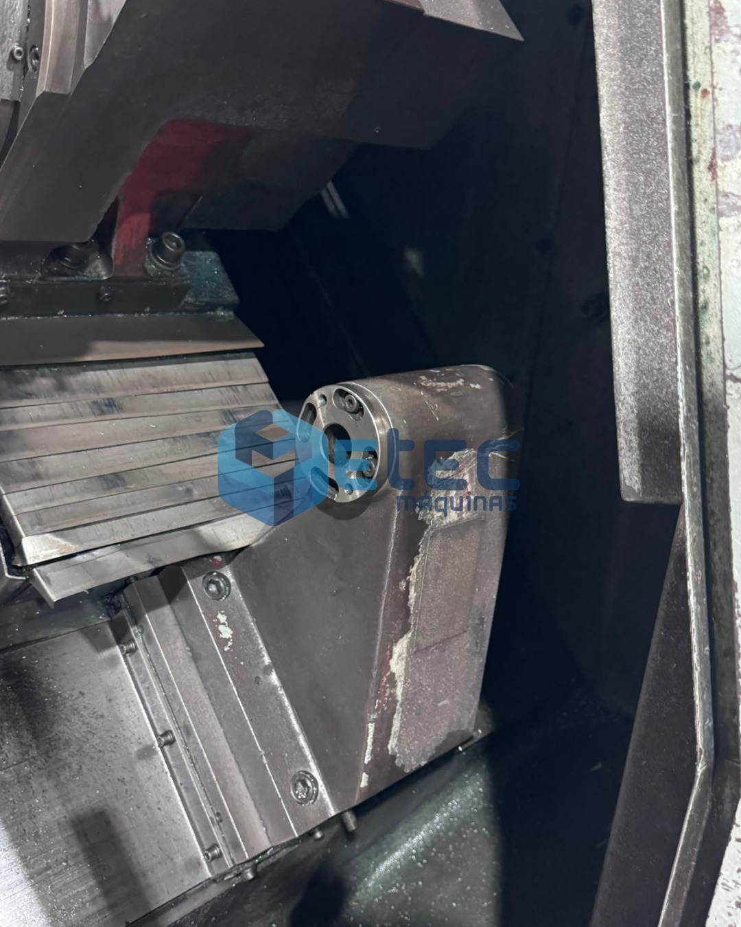 Torno CNC Hyundai SKT-21