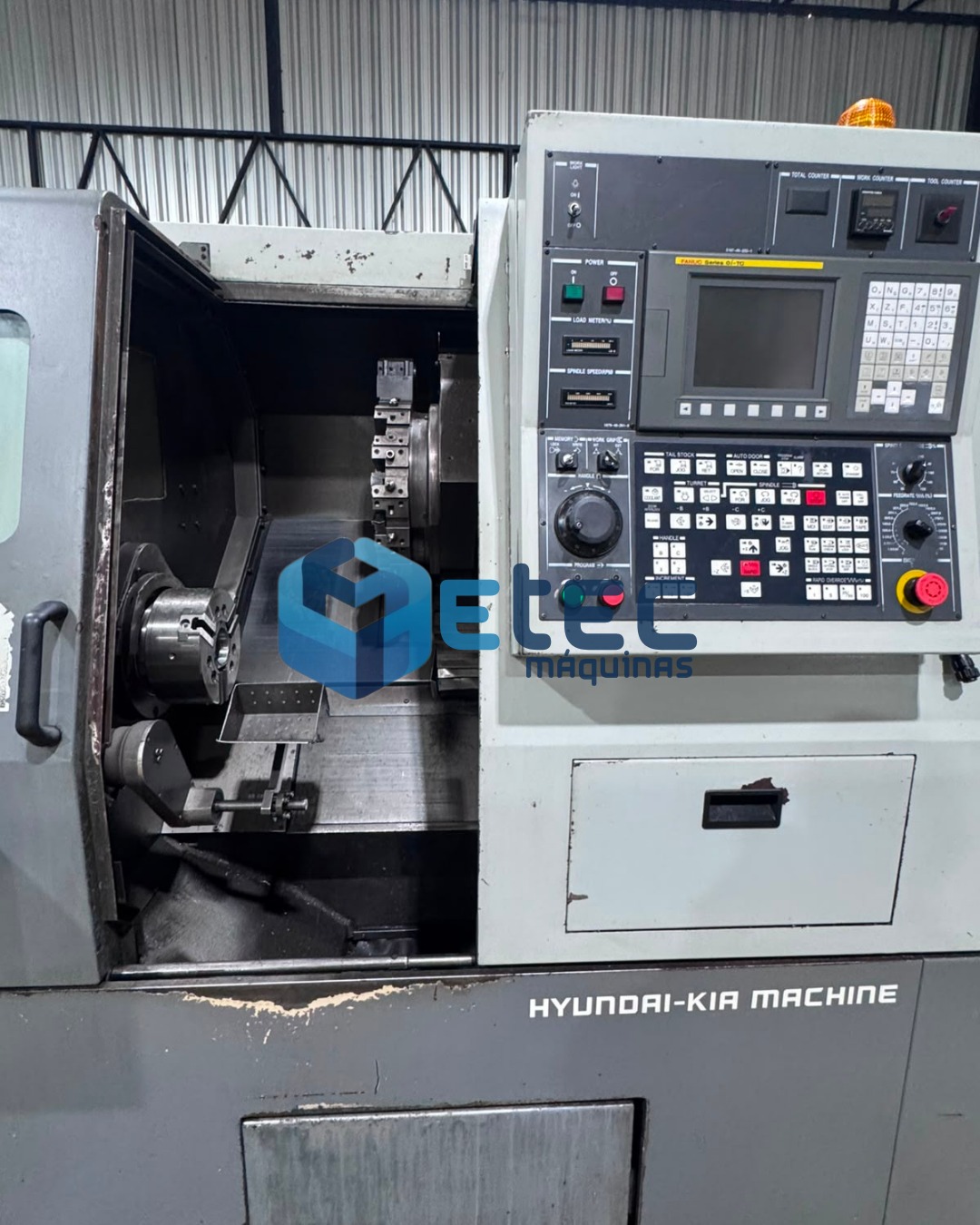 Torno CNC Hyundai SKT-21