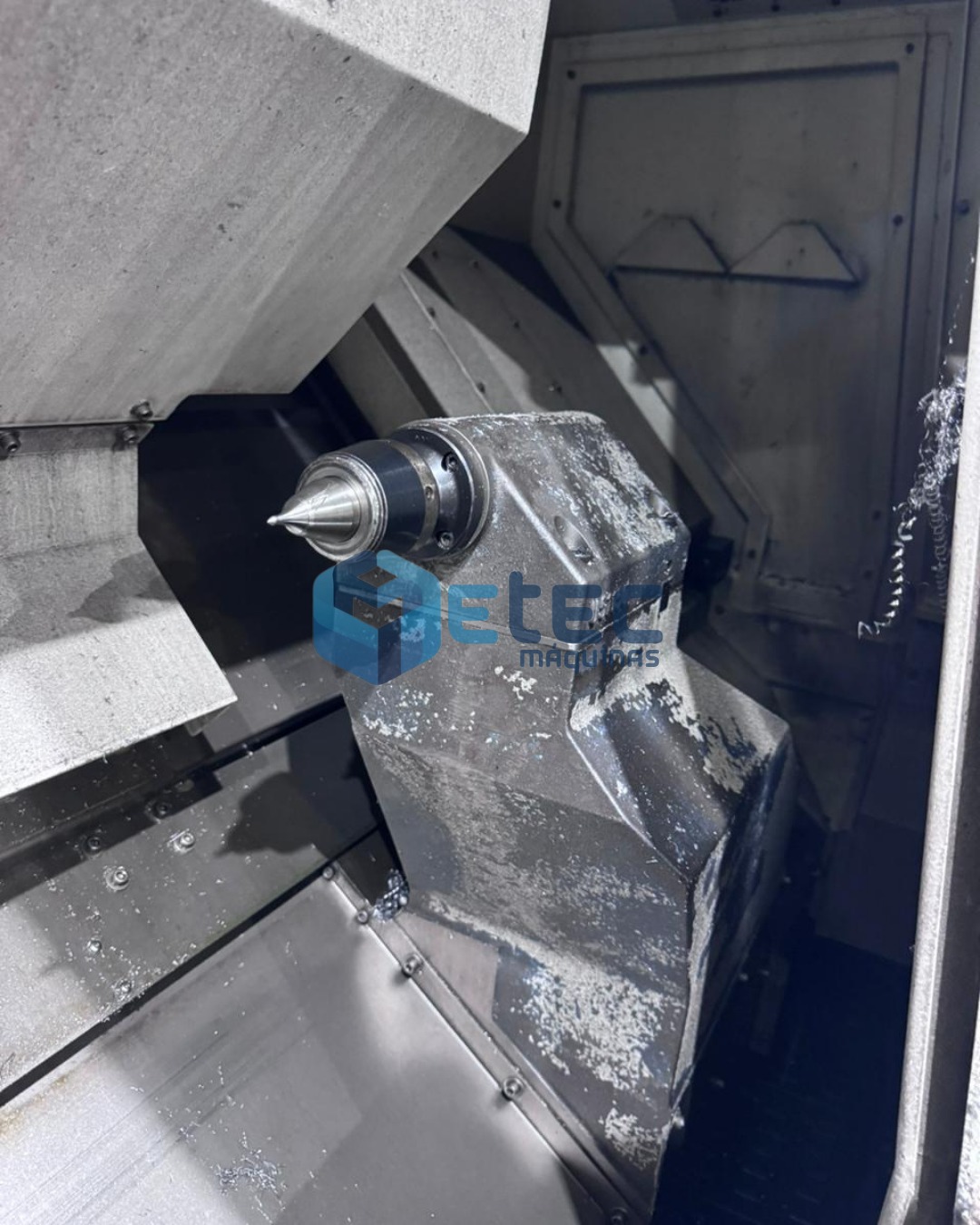 Torno CNC Romi GL250T