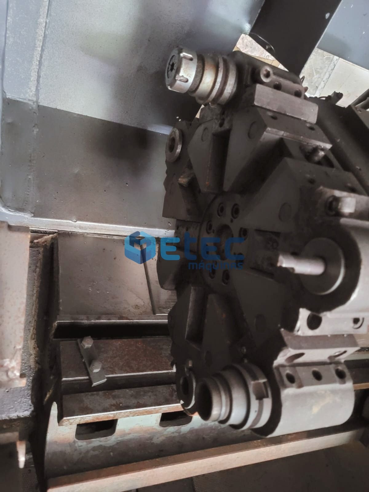 Torno CNC TURRI