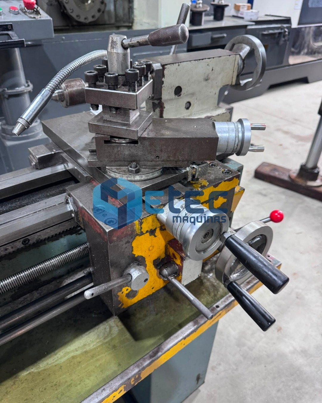 Torno Convencional Atlas TM-310