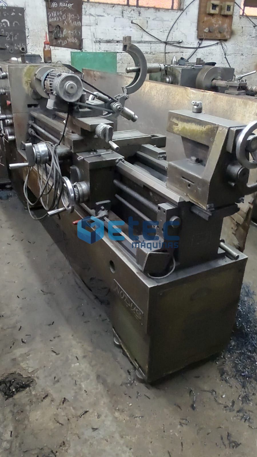 Torno Convencional Nardini Modelo ND 250
