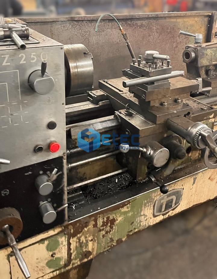 Torno Convencional Nardini NZ250