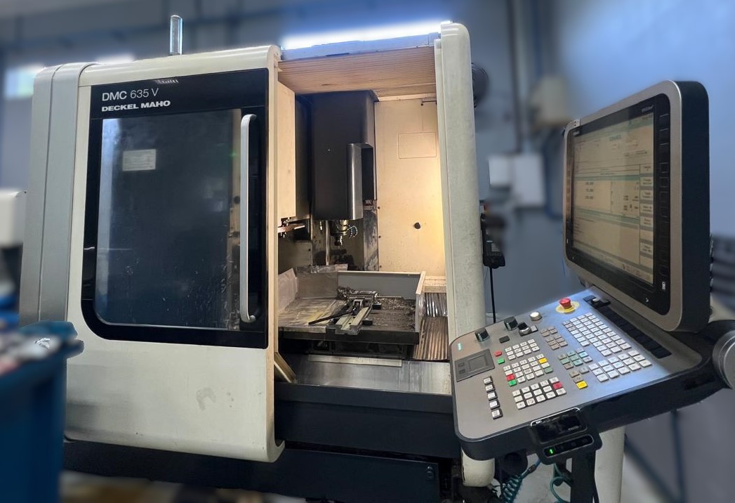 Centro de Usinagem DMG635V