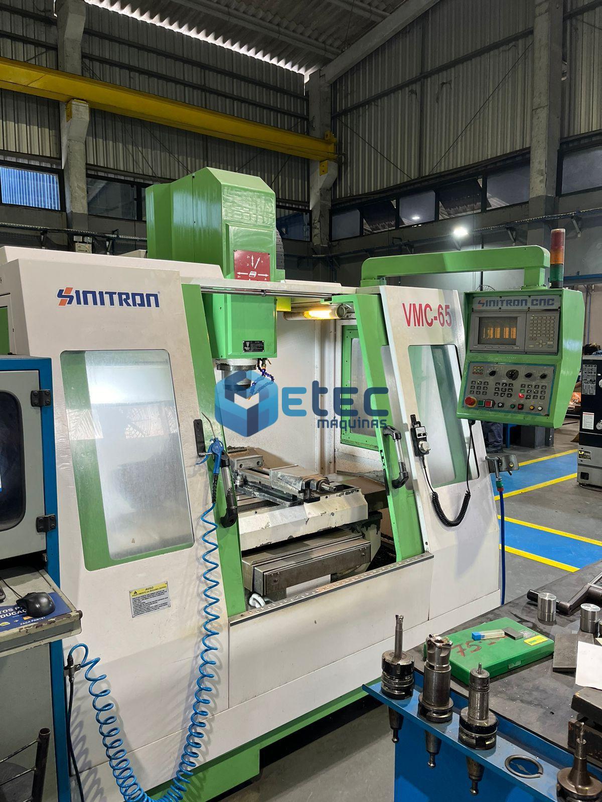 Centro de Usinagem Sinitron VMC-65