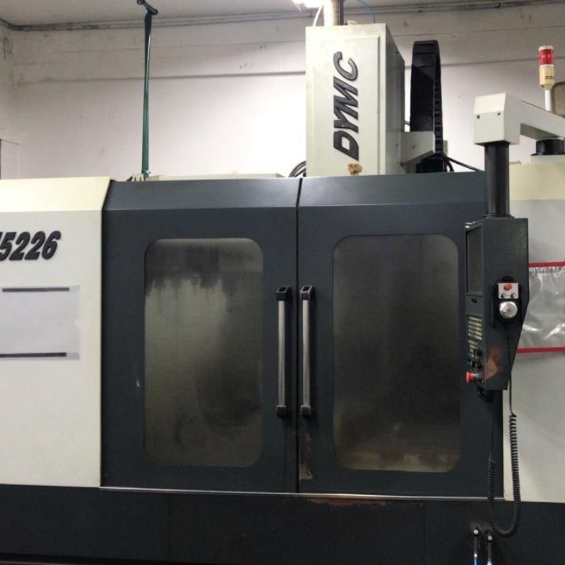 Centro de Usinagem Dyna DM5226