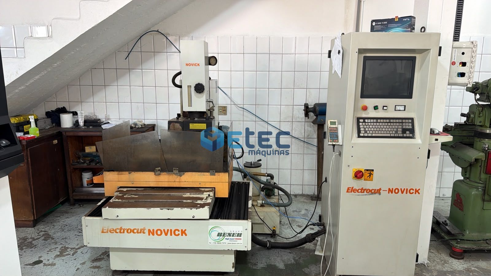 Eletroerosão Corte a Fio Molibdênio Eletrocut Novick AR1300