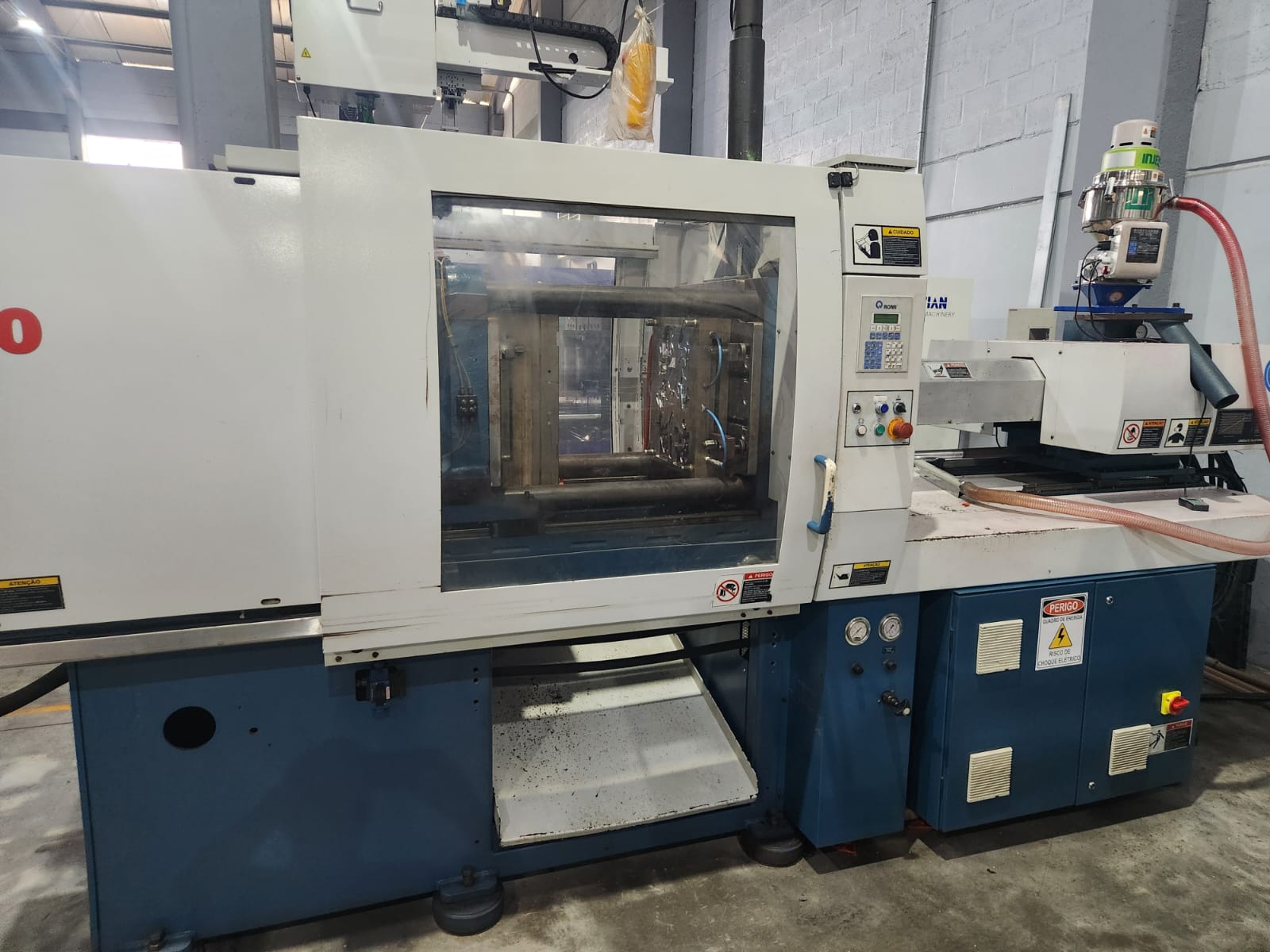 Injetora Romi 170 Ton