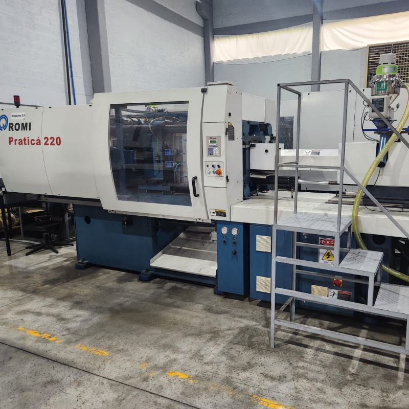 Injetora Romi Prática 220 Ton
