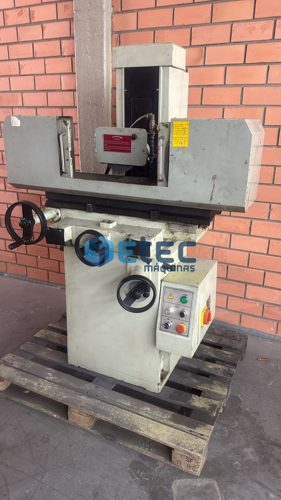 Retifica Plana Manual M618A