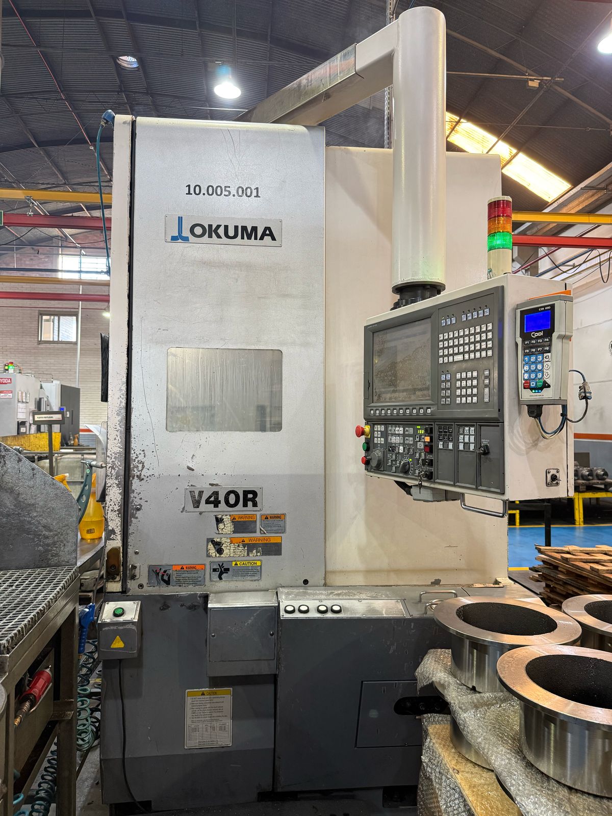 Torno CNC Vertical Okuma V40-R