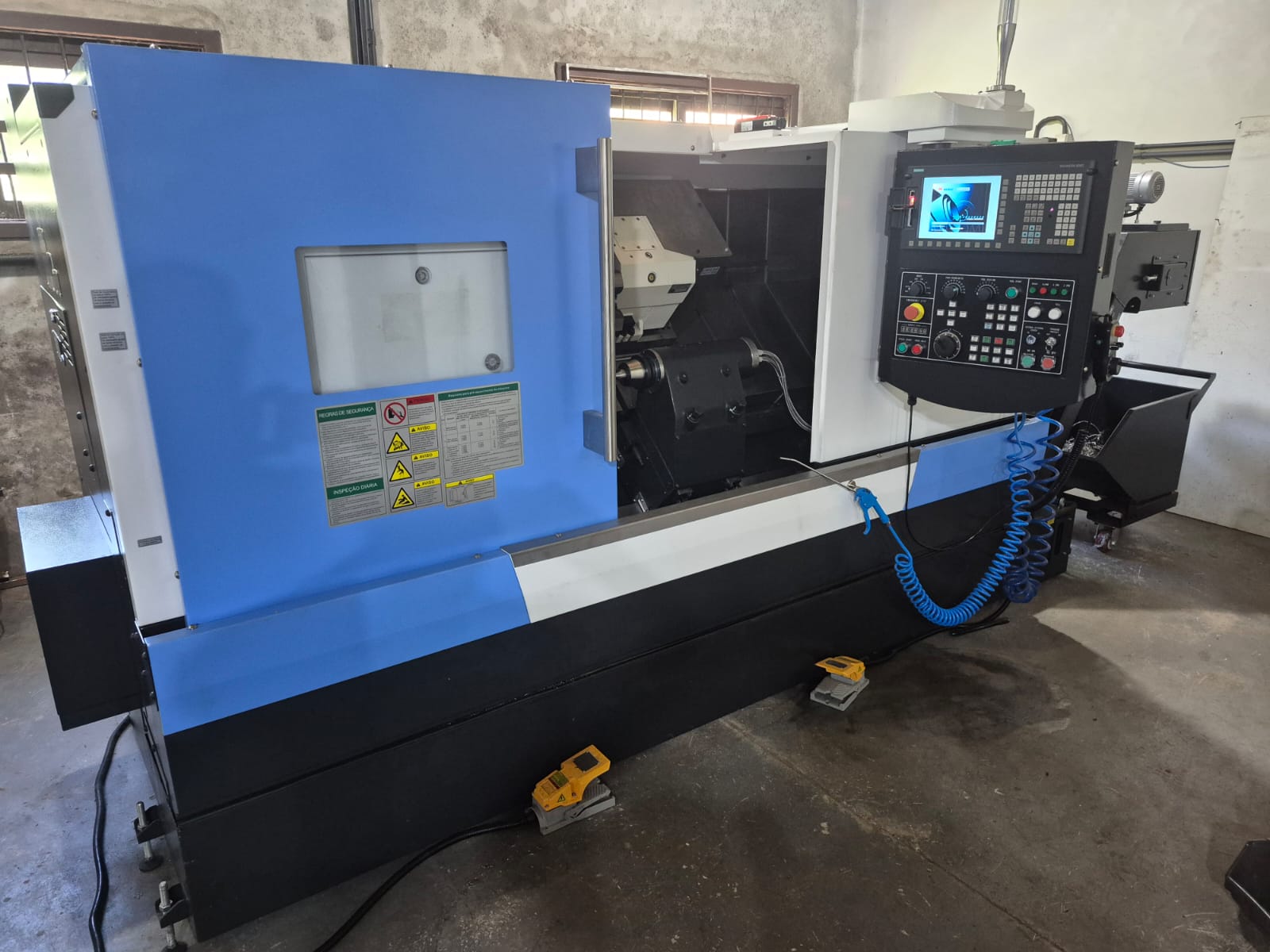 Torno Horizontal CNC Neway NL253 P